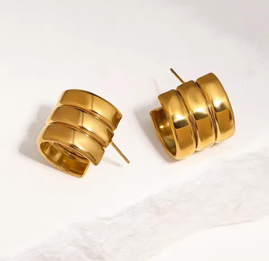 Ribbed Cuff Gold Platted Hoop Earrings
