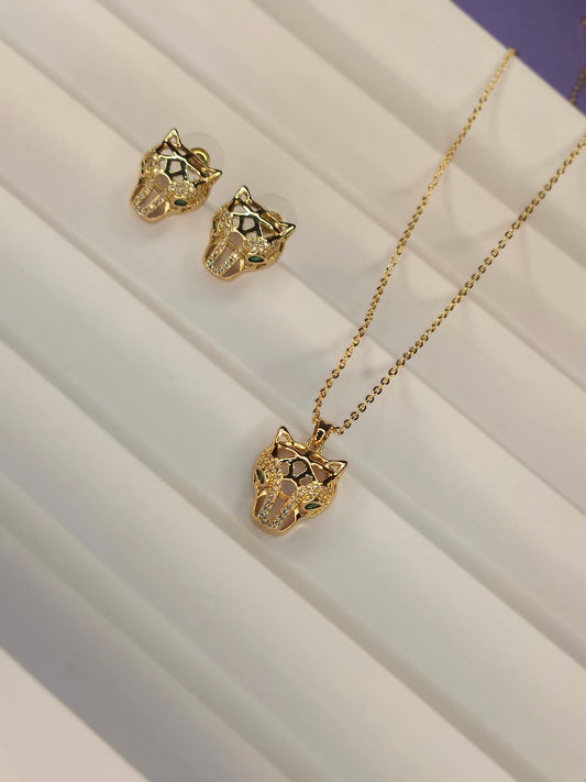 Naarivya Wild Luxe - Panther Pendant Set - Gold Tone