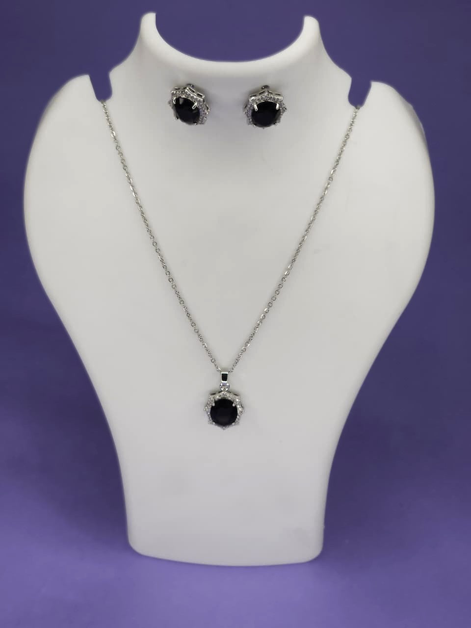 Midnight Elegance Black Crystal Jewelry Set - Silver Tone
