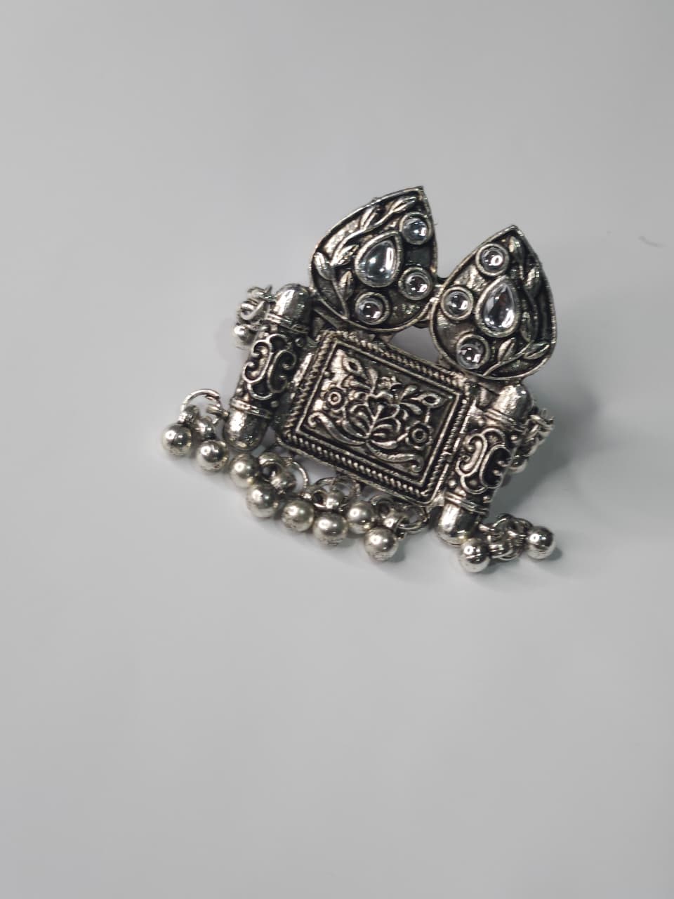 Temple Jharokha Oxidized Kundan Statement Ring