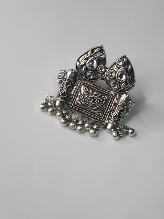 Temple Jharokha Oxidized Kundan Statement Ring