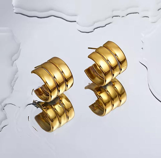 Ribbed Cuff Gold Platted Hoop Earrings